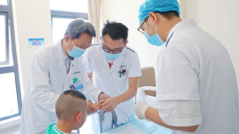 中医理疗馆加盟：费用构成与影响因素**